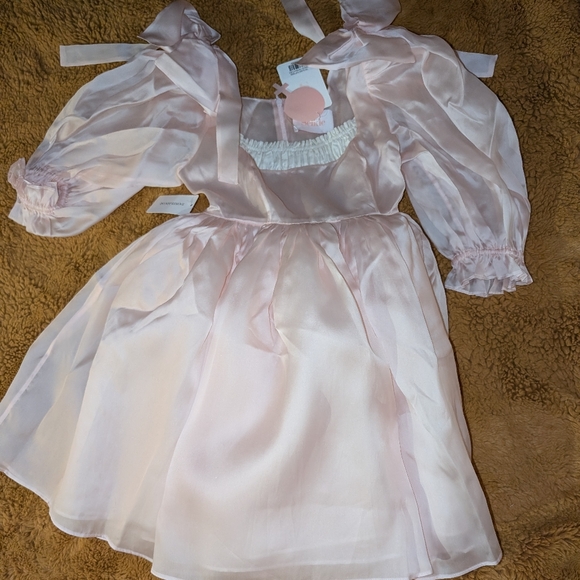 The DaVinci Puff Dress 💮 SELKIE 💮 SMALL - Picture 5 of 7